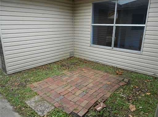 2nd image of 2516 English Colony Dr
