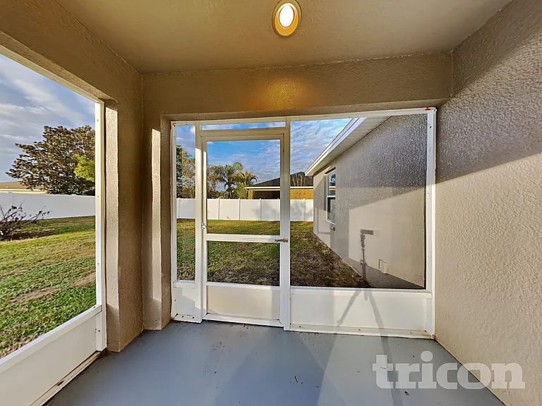 2075 Sunflower St — Photo 15