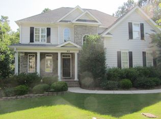 95 Falling Water Rd, Spring Lake, NC 28390