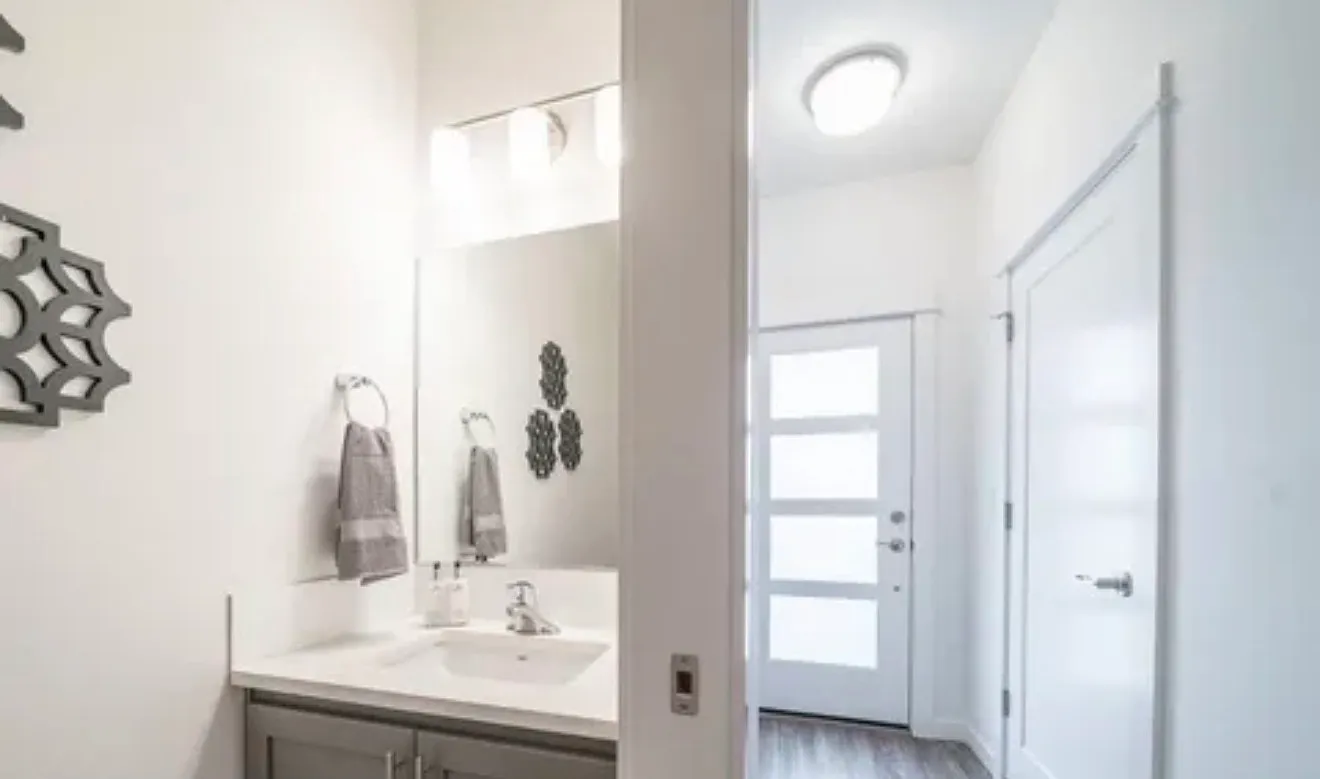 3 bed, 2.5 bath, 1529 sqft, $2,750 — Photo 4