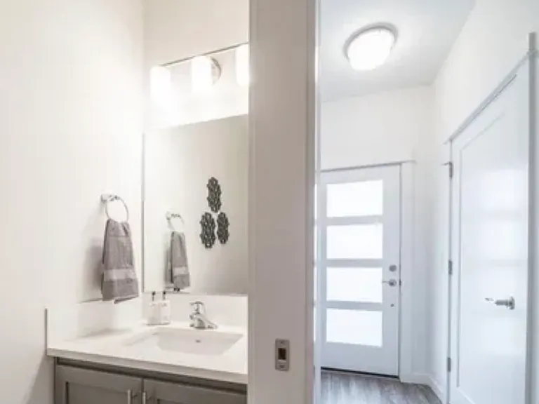 6175 Blue River Dr SE — Photo 4
