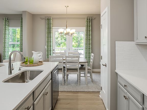 Rosecliff w Finished Basement