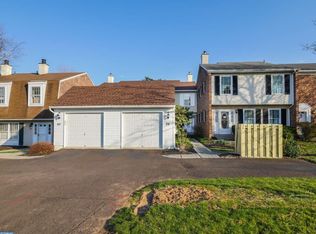 39 Fair Isle Cir, Chalfont, PA 18914