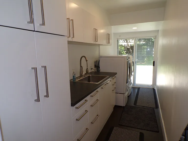 6331 SW Wilbard St — Photo 32