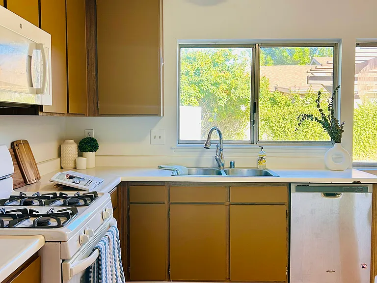 6376 Calle Bodega — Photo 3