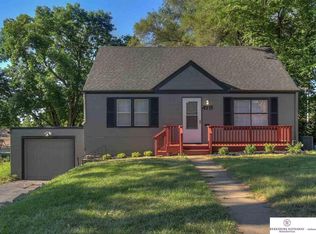 4711 Grand Ave, Omaha, NE 68104