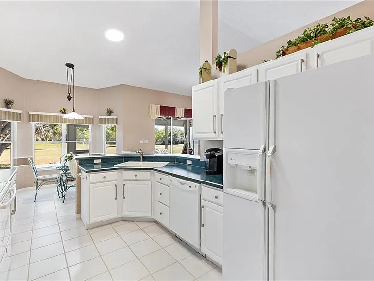 3909 River Crest Cir — Photo 16