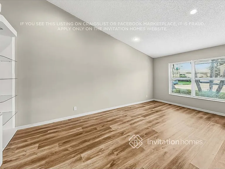 11409 Coral Bay Dr — Photo 4