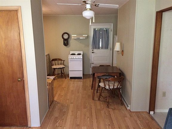 3rd image of 1850 Woodland Ave