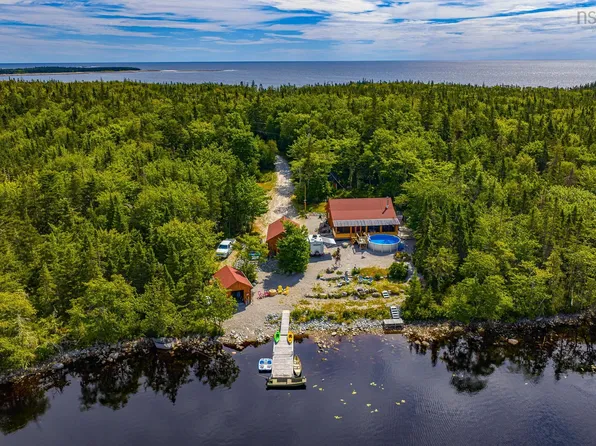 1749 McLeans Lake Rd, Shelburne, NS B0T 1V0