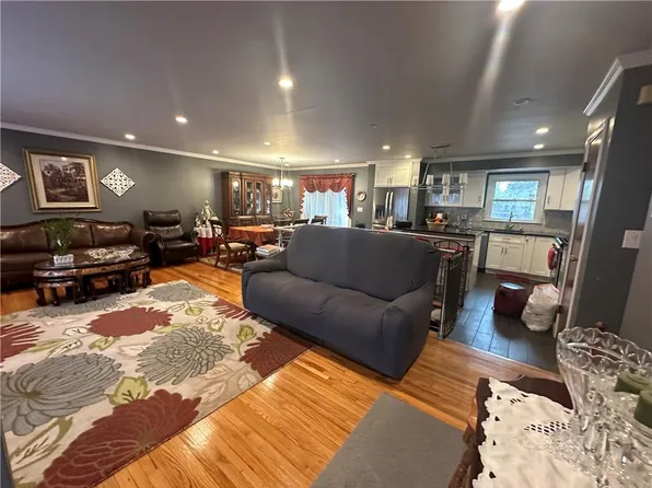 605 Gilbert Avenue, Pearl River, NY 10965