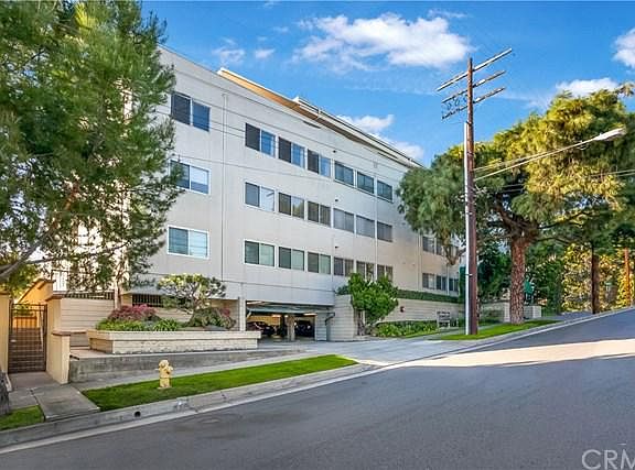 4th image of 1015 N Michillinda Ave APT 104
