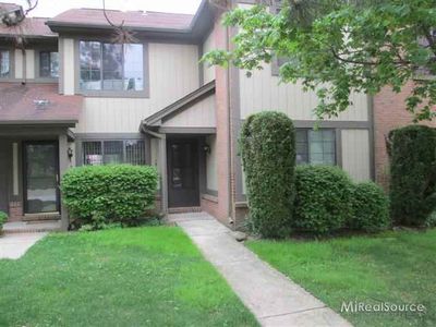 1503 Meadow Side Dr, Rochester, MI, 48307
