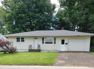 805 Cosby Rd, Utica, NY 13502