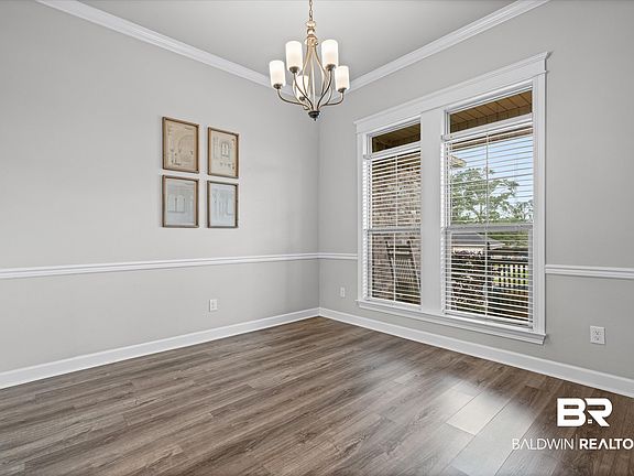 3rd image of 8629 Collie Ct