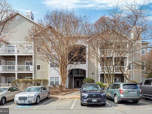 2nd image of 1705 Lake Shore Crest Dr APT 25