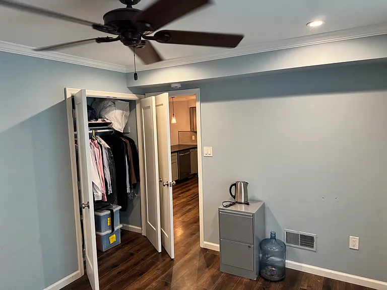 front bed room with closet picture