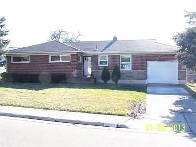 1221 Eastgate Rd photo 1