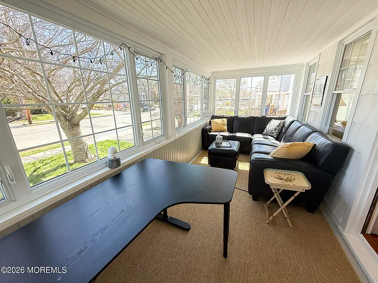 25 Ocean Ave — Photo 8