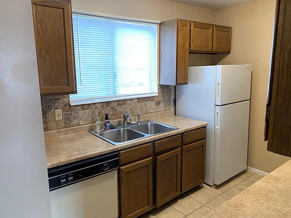 3rd image of 4058 W Mann Way