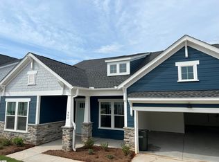 902 Novelty Dr, Greer, SC 29651