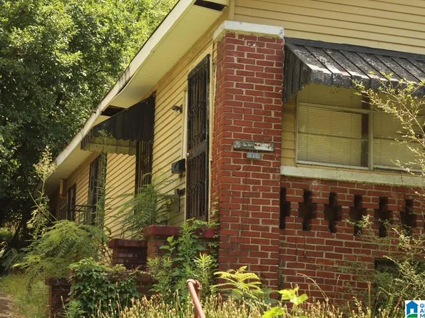 519 54th St, Fairfield, AL 35064
