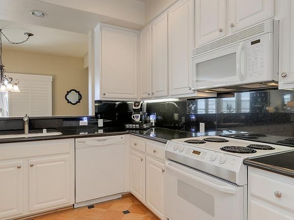5th image of 880 Meridian Bay Ln Unit 103