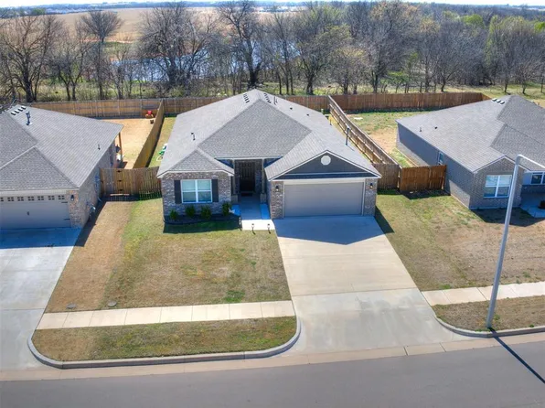 506 SE 7th Pl, Newcastle, OK 73065