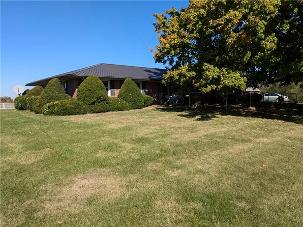 20459 E Terre Haute Rd, Paris, IL 61944