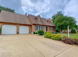 16511 Woodfield Ct, Mackinaw, IL 61755