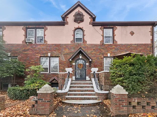 1702 E 28th St, Brooklyn, NY 11229