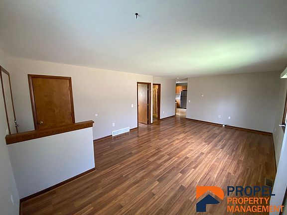 3rd image of 43373 Alva Dr