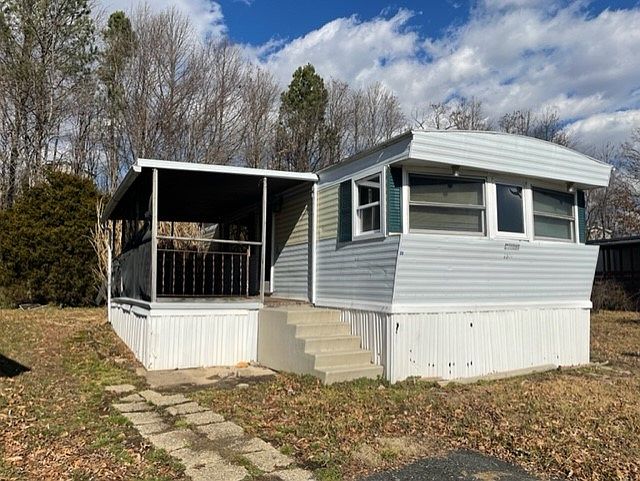2nd image of 1830 John Dr