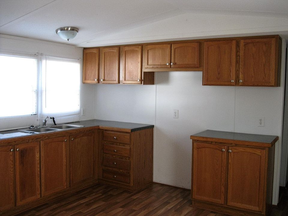1st image of 44 Concord Dr