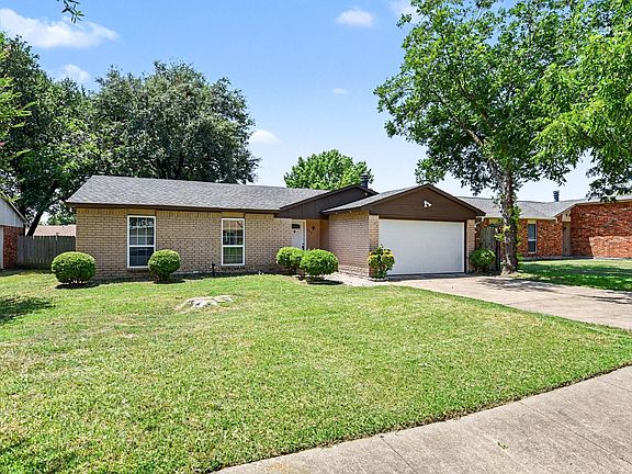 2nd image of 224 Rockcrest Dr