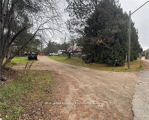 2nd image of 17 A Godreau Rd