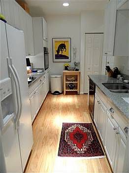 3rd image of 6513 Grange Ln Unit 203
