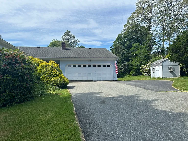 41 Woodland Dr #A — Photo 13