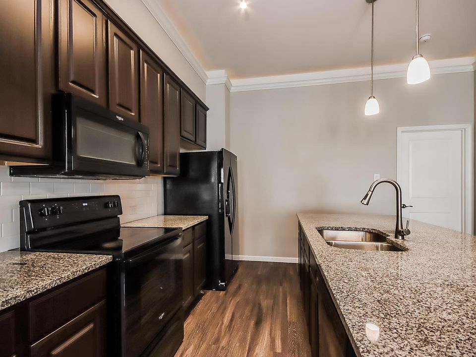1st image of 4626 Regent Manor Dr