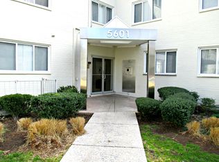 5601 Parker House Ter APT 302, Hyattsville, MD 20782