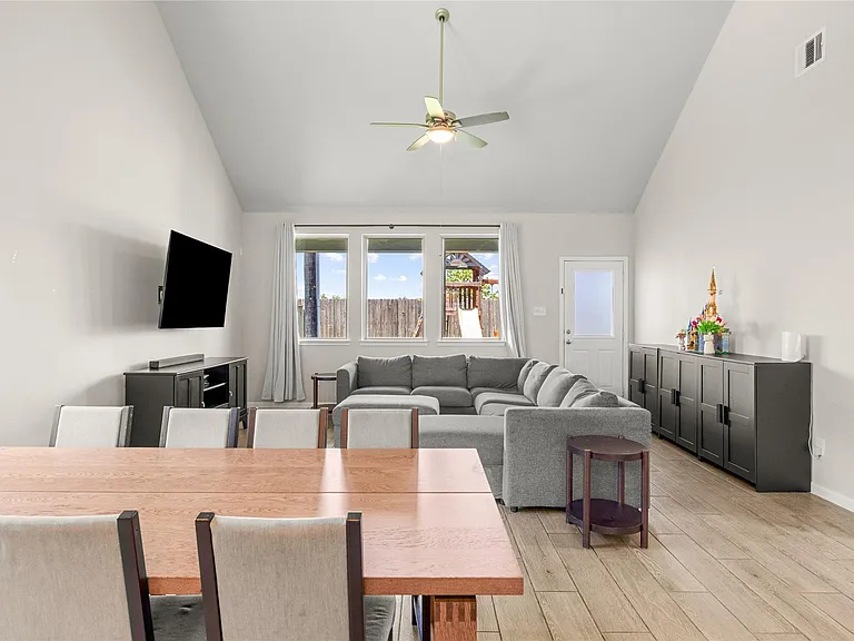 5347 Sunny Ray Dr — Photo 15