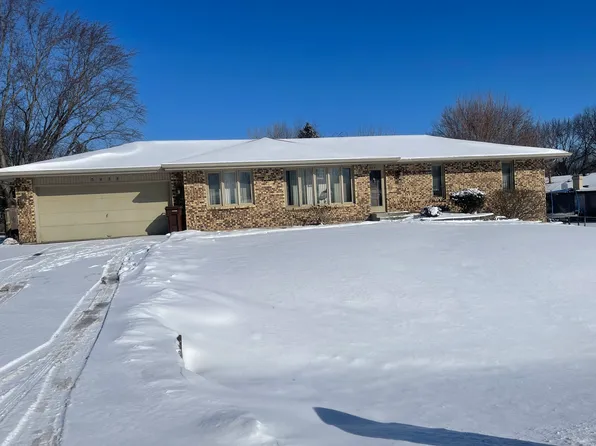 3438 Shelburne Dr, Rockford, IL 61109