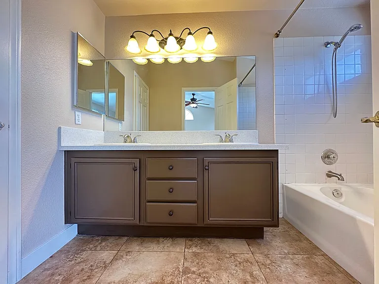 4605 Casa Bonita Dr — Photo 11