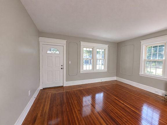 5th image of 53 Camden St