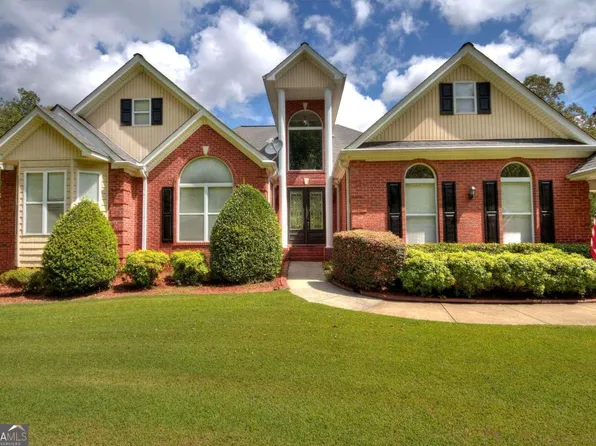 126 Hickory Gap Trl, Dallas, GA 30157