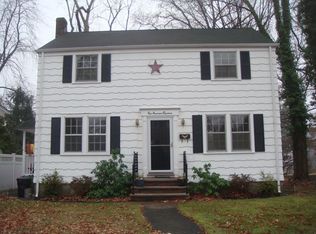 118 Manhattan Ave, Waldwick, NJ 07463