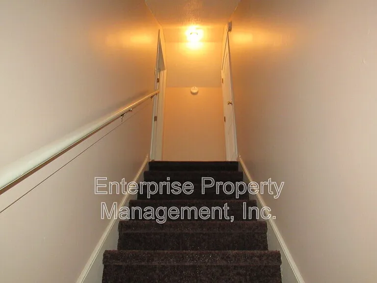 9740 Riggin Dr — Photo 21