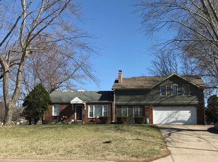 15900 E Salisbury Rd, Independence, MO 64050