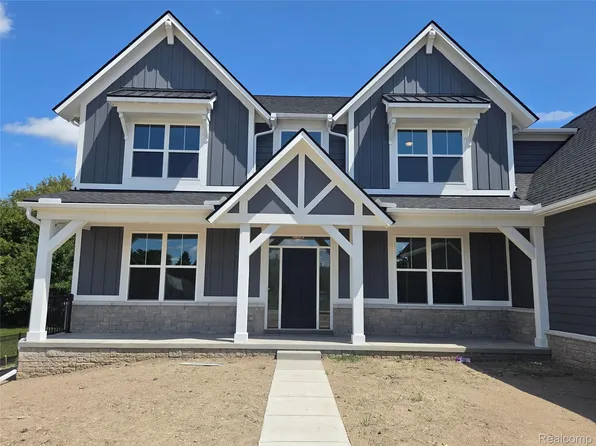 25866 Hickory Creek Ln, New Hudson, MI 48165