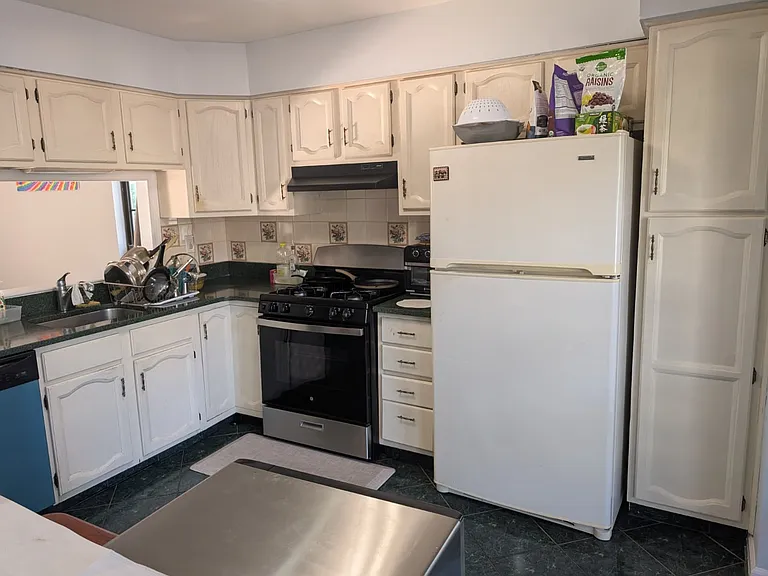 1206 Maplecrest Rd — Photo 8